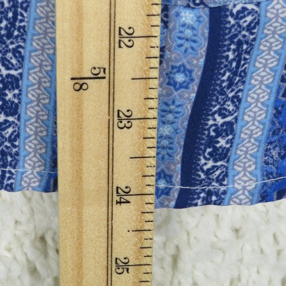 Pink Republic* Women's Camisole Sleeveless Split Neck Curved Hem Blouse~ Medium - Picture 11 of 11